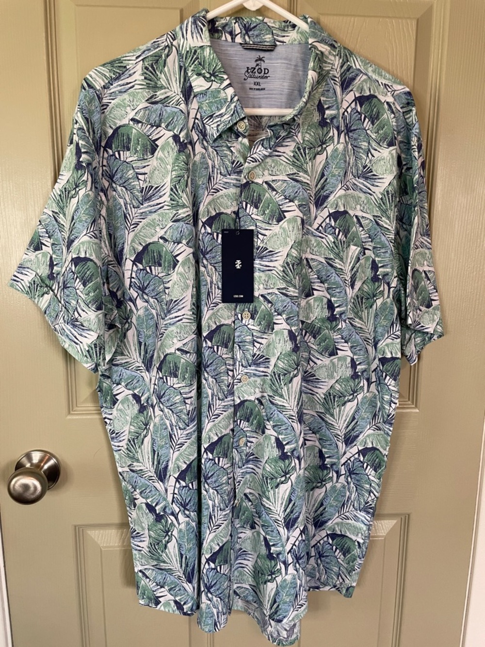 Izod Green and Blue Tropical Leaf Short Sleeve Camp Shirt